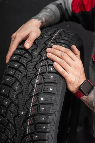 фото протектора и шины WINTERNOVA STUD I Шина ZMAX WINTERNOVA STUD I 185/65 R14 90T
