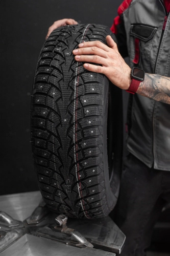 фото протектора и шины WINTERNOVA STUD I Шина ZMAX WINTERNOVA STUD I 185/65 R14 90T